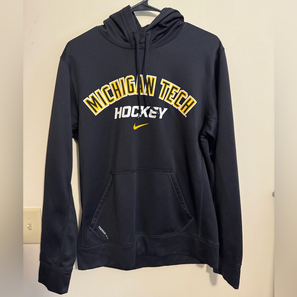 Michigan Tech Size Small Nike Therma Fit